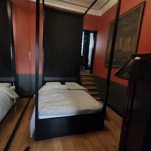 Apartamento B96, Bruselas