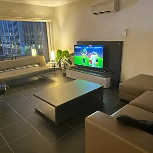 Apartamento In Heart Of With Balcony View, Bruselas