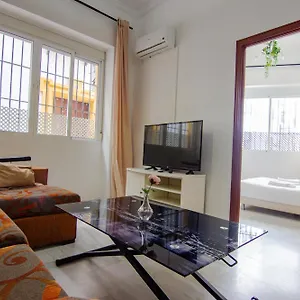 rentalsevilla-apartamento-encantador-en-el-gran-poder.es-andalucia.com/